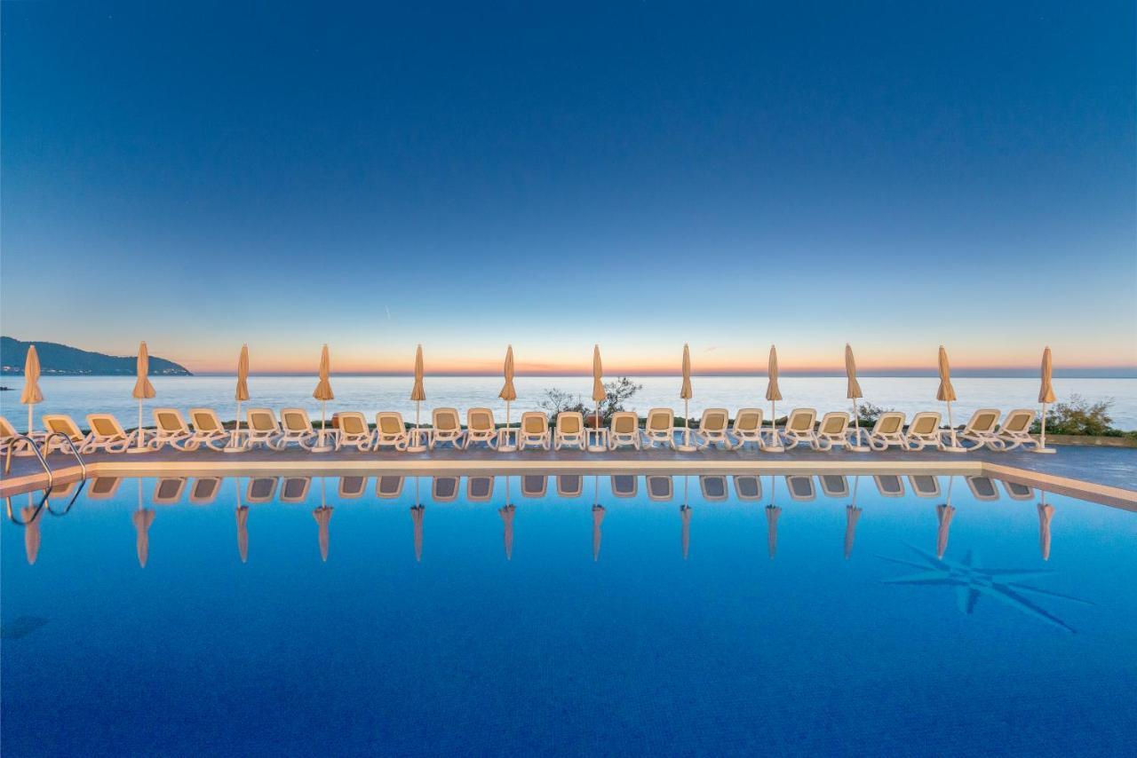 Hotel Atolon & Kaafu Beach Club Кала Бона Екстериор снимка